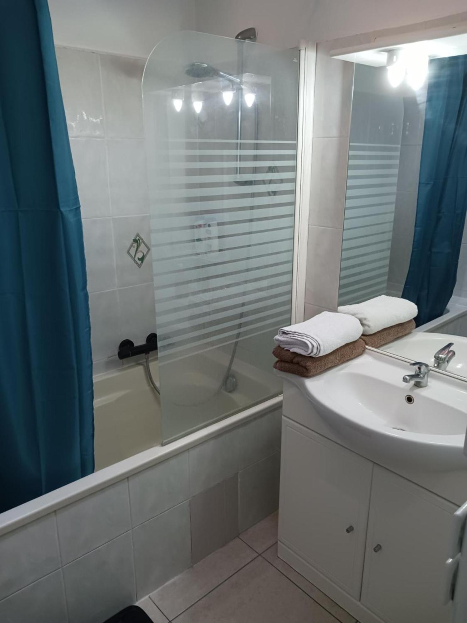 Chambre Privee Climatisee Chez Particulier, Wifi Perpignan Exterior foto